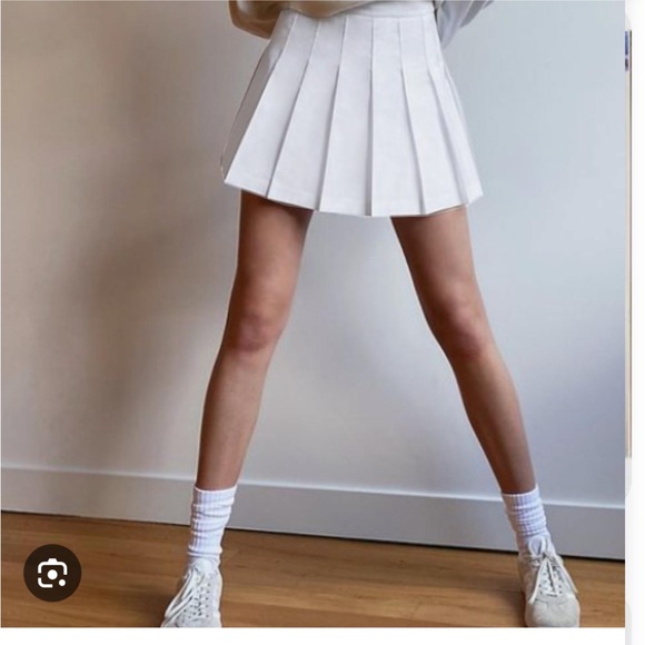 Sunday Best Olive micro skirt - Picture 5 of 5